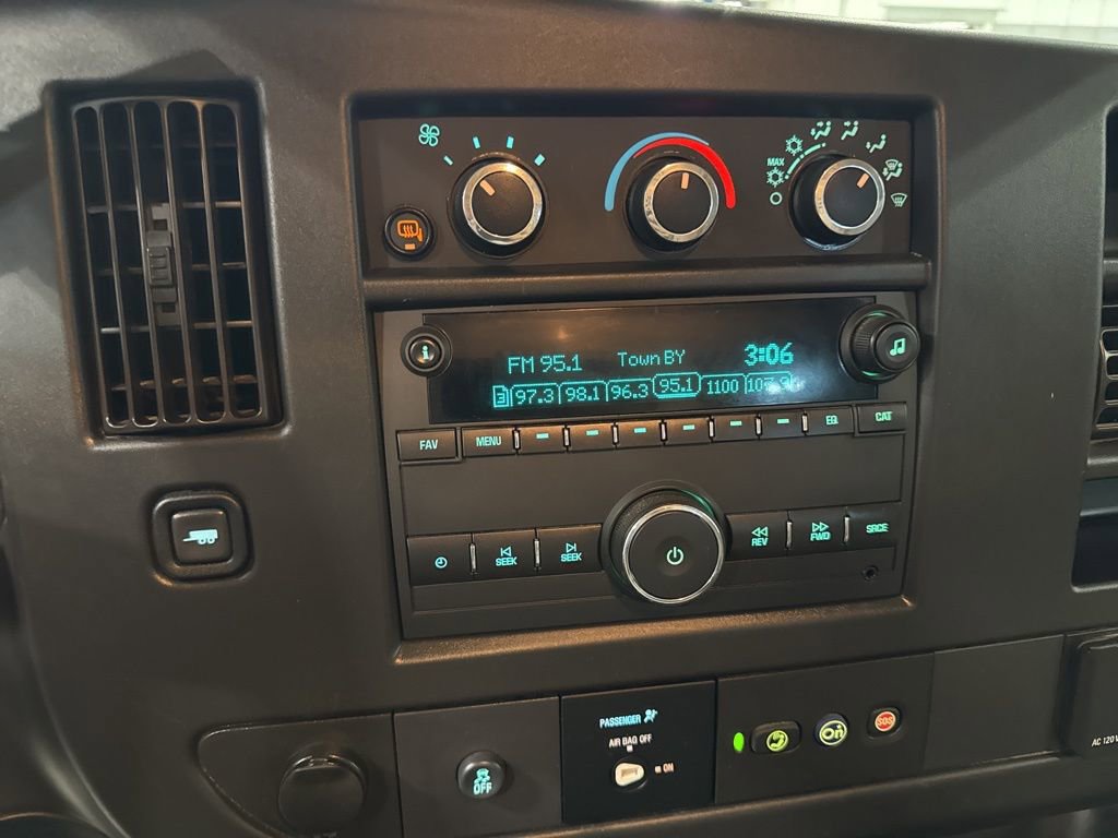 Used 2020 GMC Savana 2500 Work Van w/ Driver Convenience Package image 24