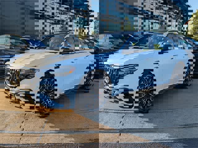 New 2026 Mercedes-Benz E 53 AMG e 4MATIC Sedan image 4