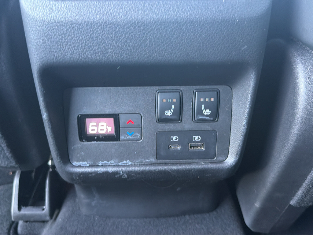 Certified 2021 Nissan Rogue Platinum FWD image 32