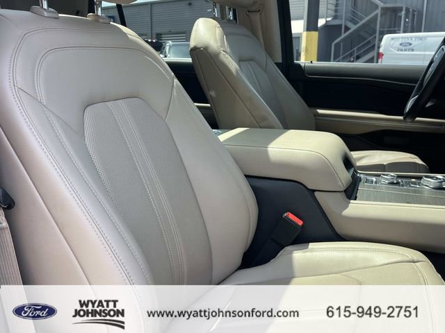 Used 2022 Ford Expedition Max Limited image 27
