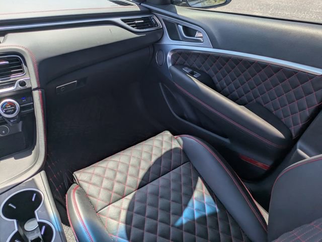 Used 2023 Genesis G70 3.3T w/ Sport Prestige Package RWD image 16