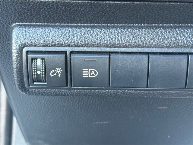 Used 2021 Toyota Corolla LE image 21