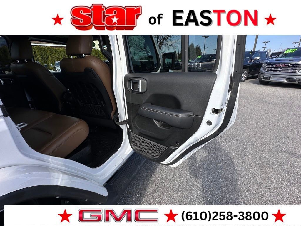 Used 2022 Jeep Wrangler Unlimited Rubicon 4xe w/ Cold Weather Group image 16