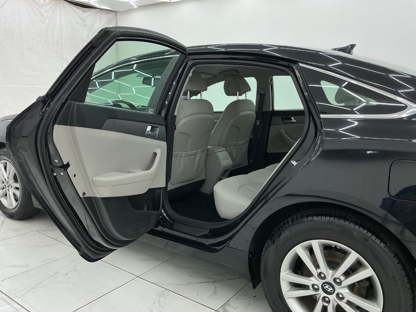 Used 2017 Hyundai Sonata SE FWD image 22