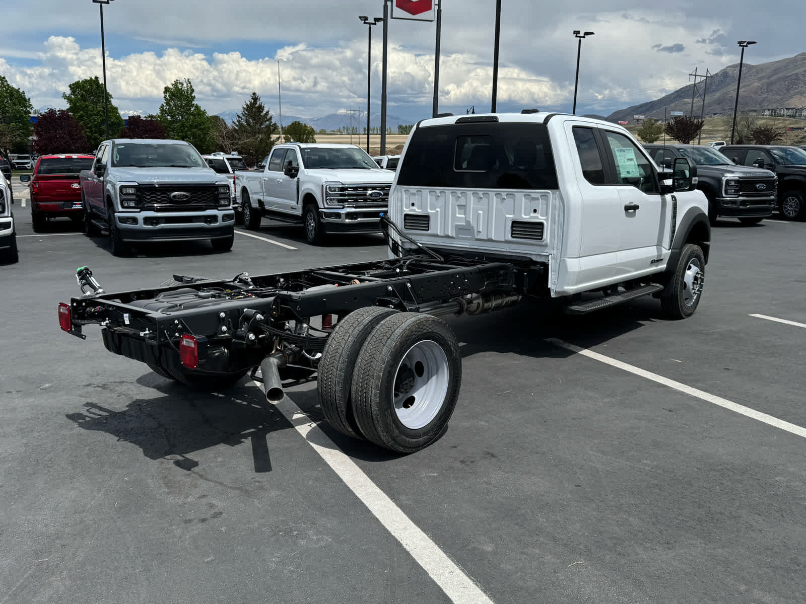 New 2026 Ford F550 4x4 SuperCab Super Duty w/ XL Chrome Package image 7