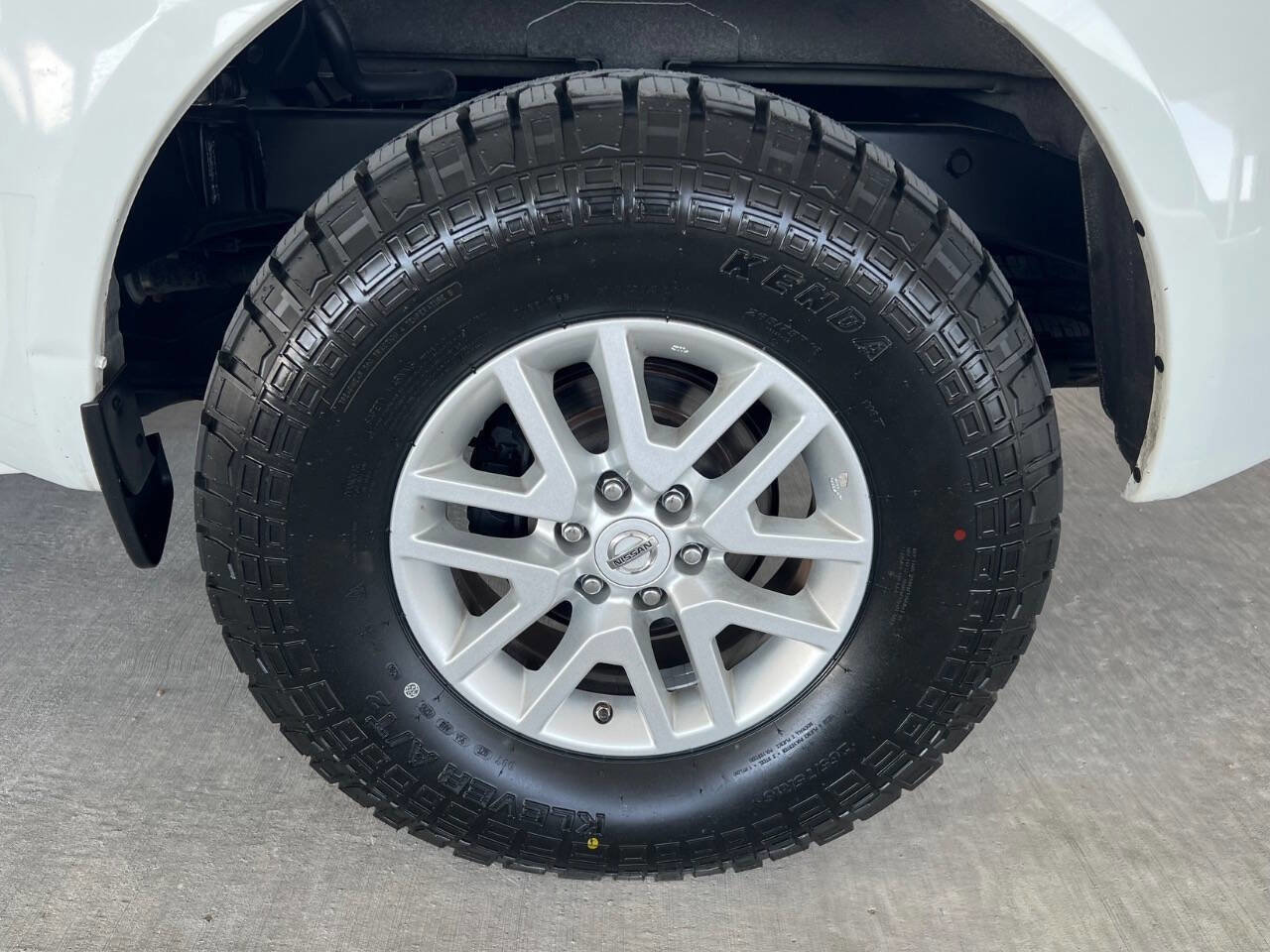 Used 2016 Nissan Frontier SV RWD image 24