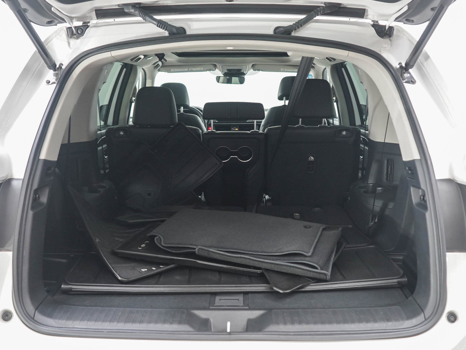 Used 2025 Honda Pilot Touring image 16