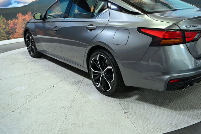 Used 2024 Nissan Altima 2.5 SR image 8