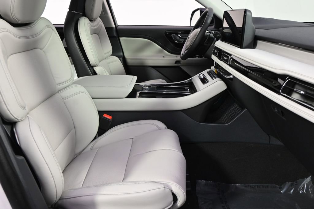 New 2026 Lincoln Aviator Reserve image 16