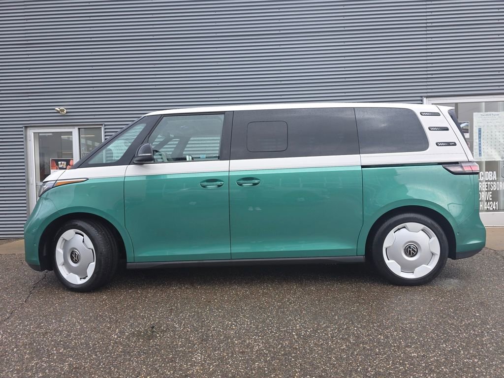 New 2025 Volkswagen ID. Buzz 1st Edition image 11