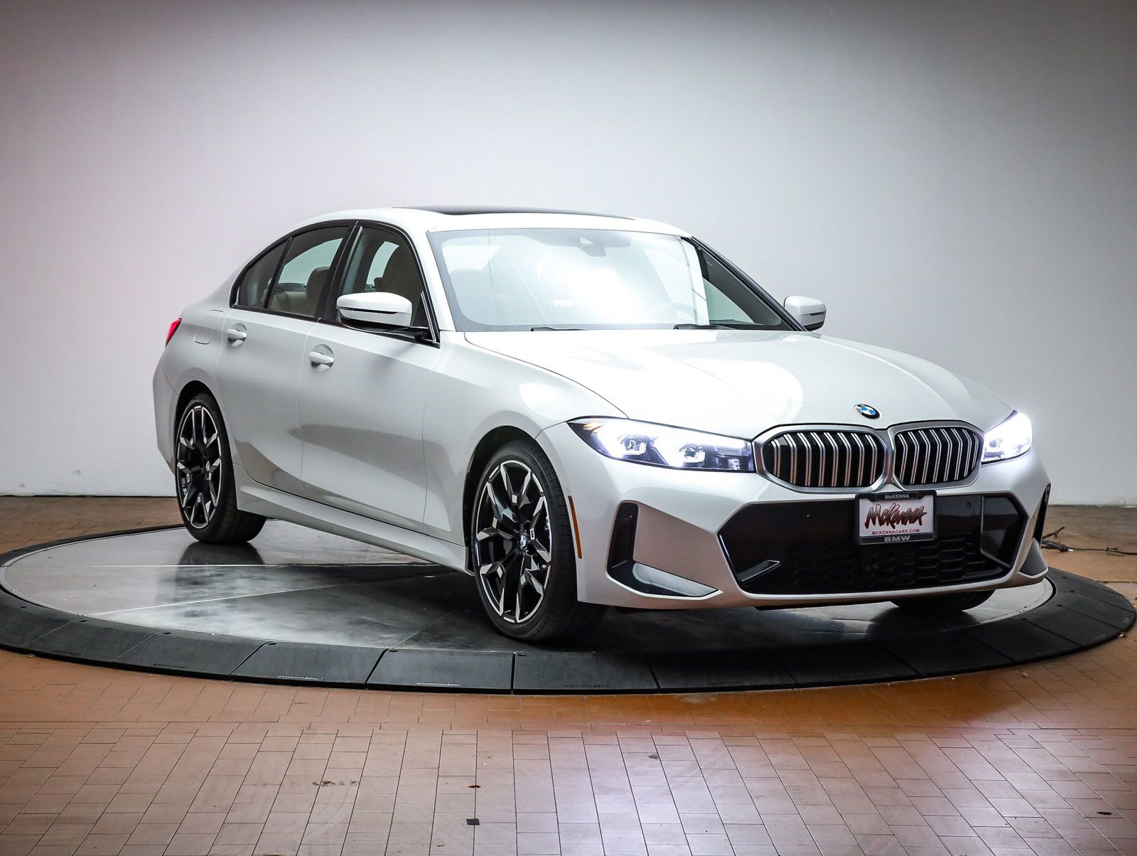 Used 2026 BMW 330i Sedan image 6