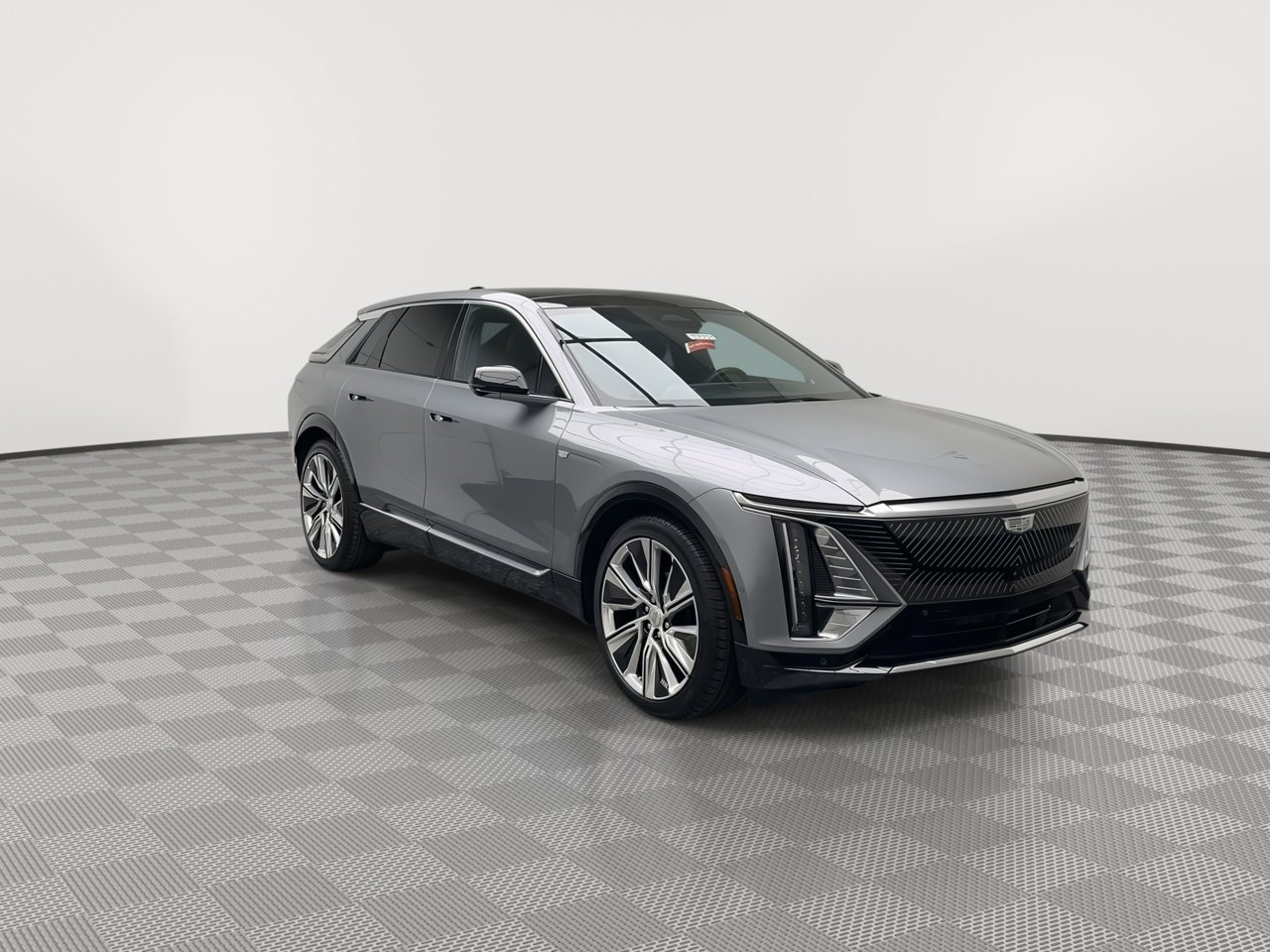 Used 2024 Cadillac Lyriq Luxury w/ LPO, Floor Liner Package image 37