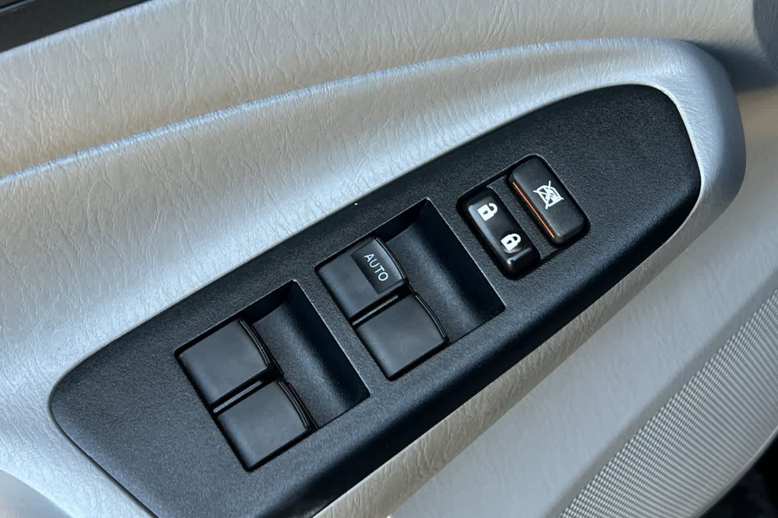 Used 2015 Toyota Tacoma PreRunner RWD image 14