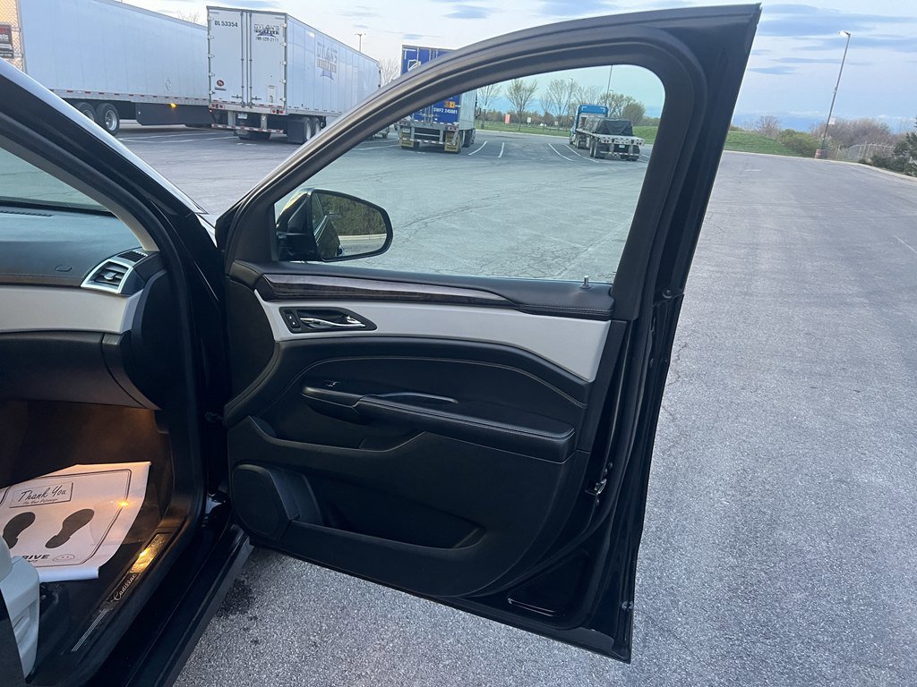 Used 2014 Cadillac SRX Performance w/ Driver Awareness Package image 10