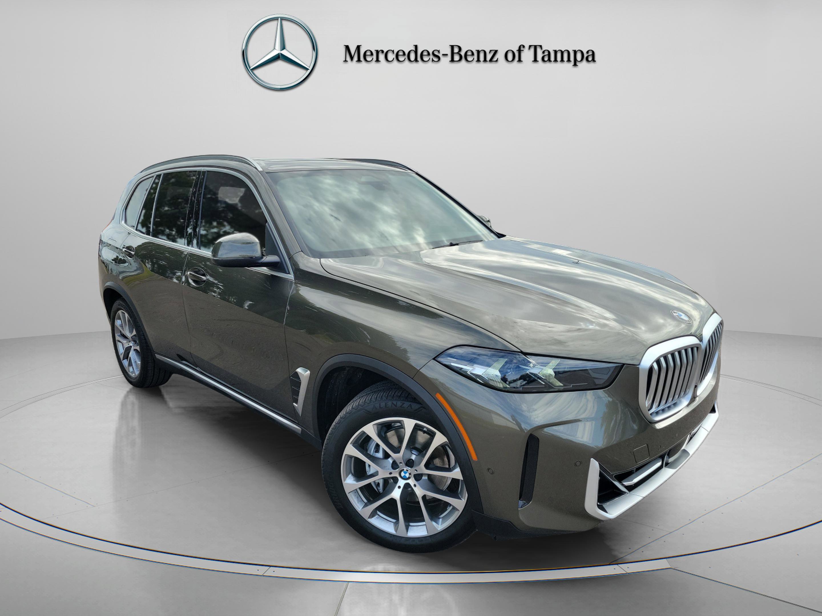 Used 2024 BMW X5 sDrive40i image 4