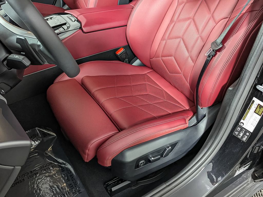 Used 2025 BMW 530i xDrive w/ Premium Package image 19