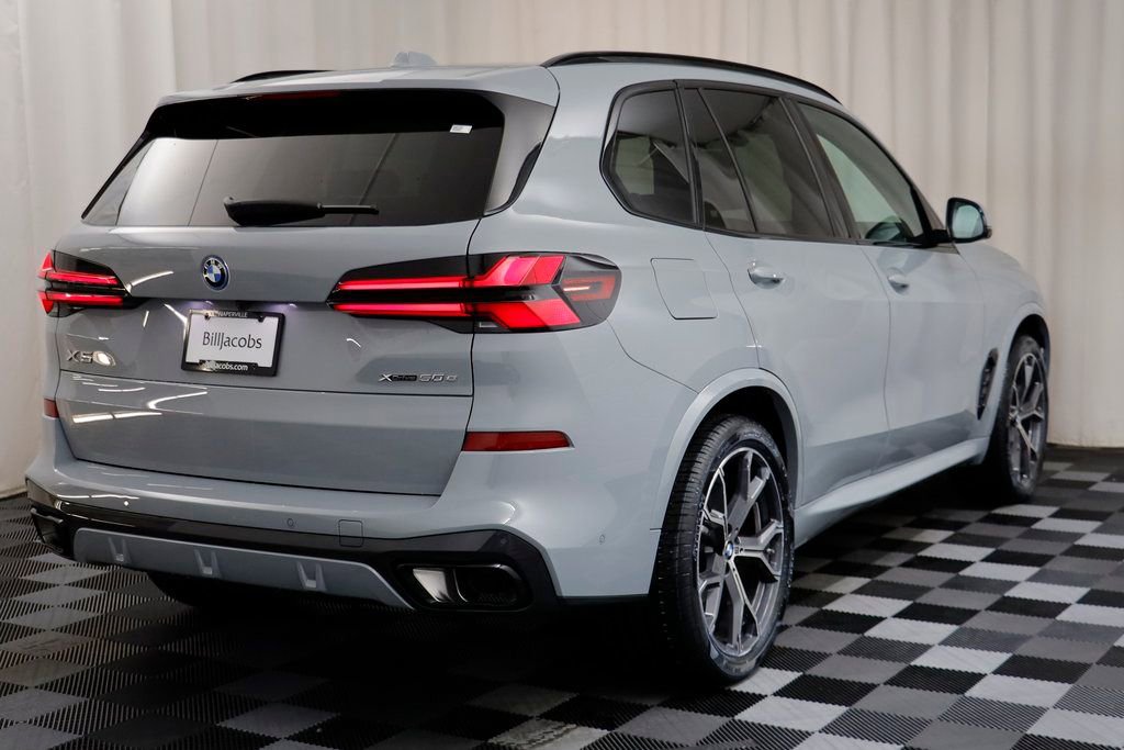 New 2026 BMW X5 xDrive50e w/ M Sport Package AWD/4WD image 18