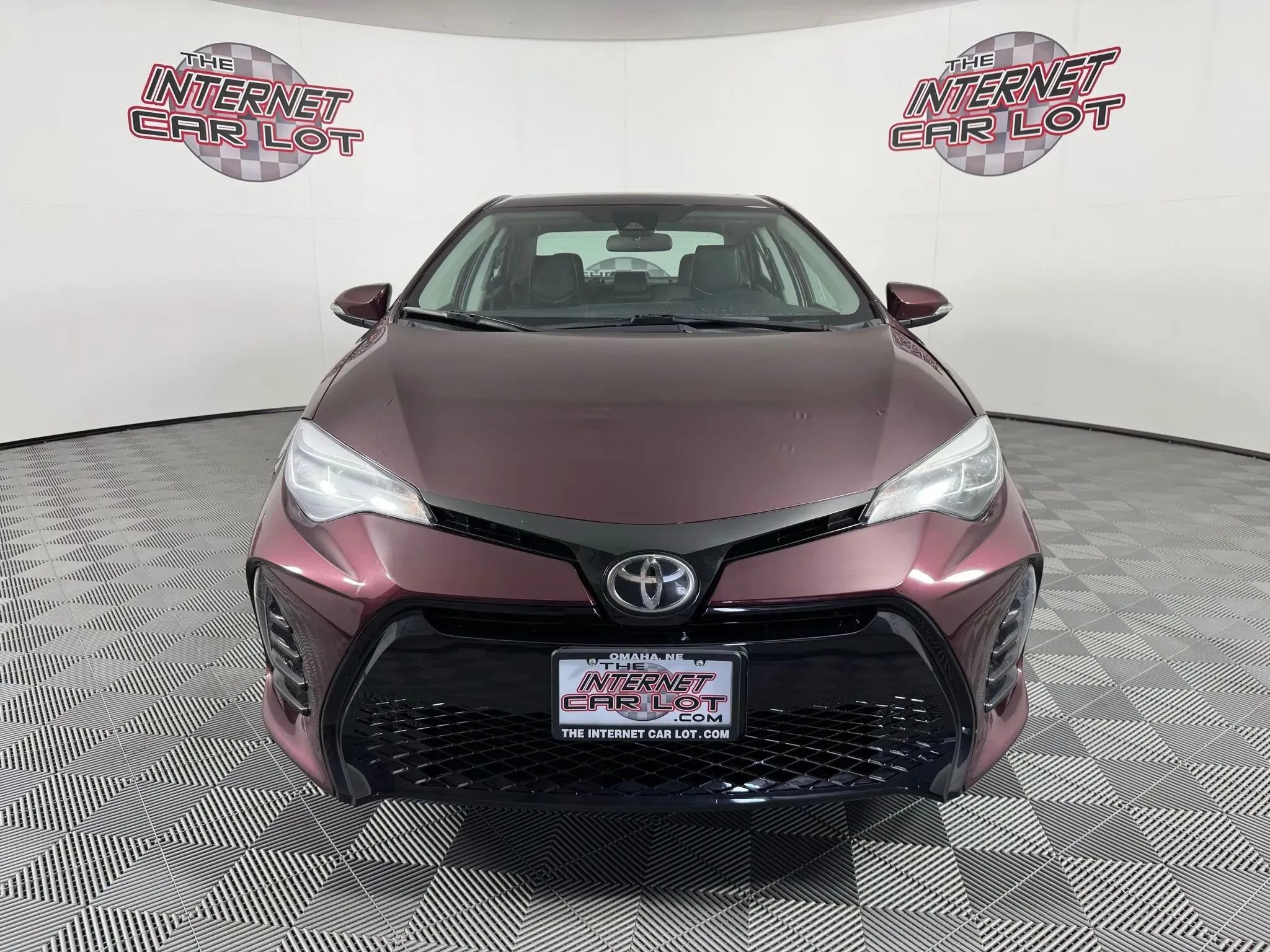 Used 2017 Toyota Corolla SE 50th Anniversary FWD image 2