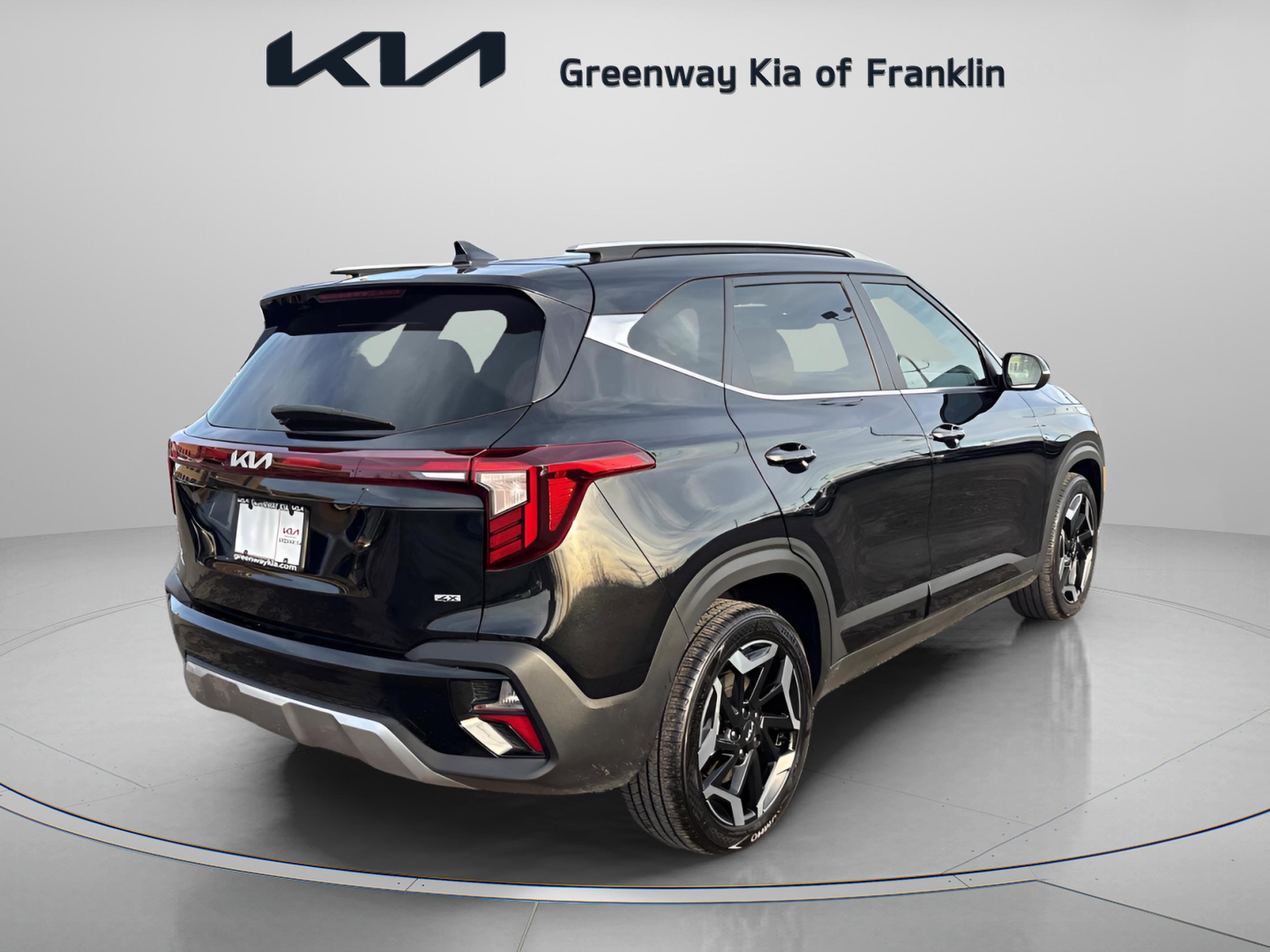 Used 2024 Kia Seltos SX w/ SX Sunroof Package image 7