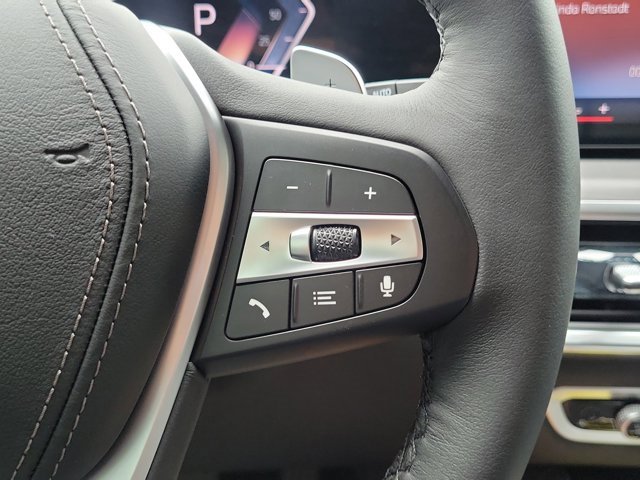 Used 2026 BMW X5 sDrive40i image 16