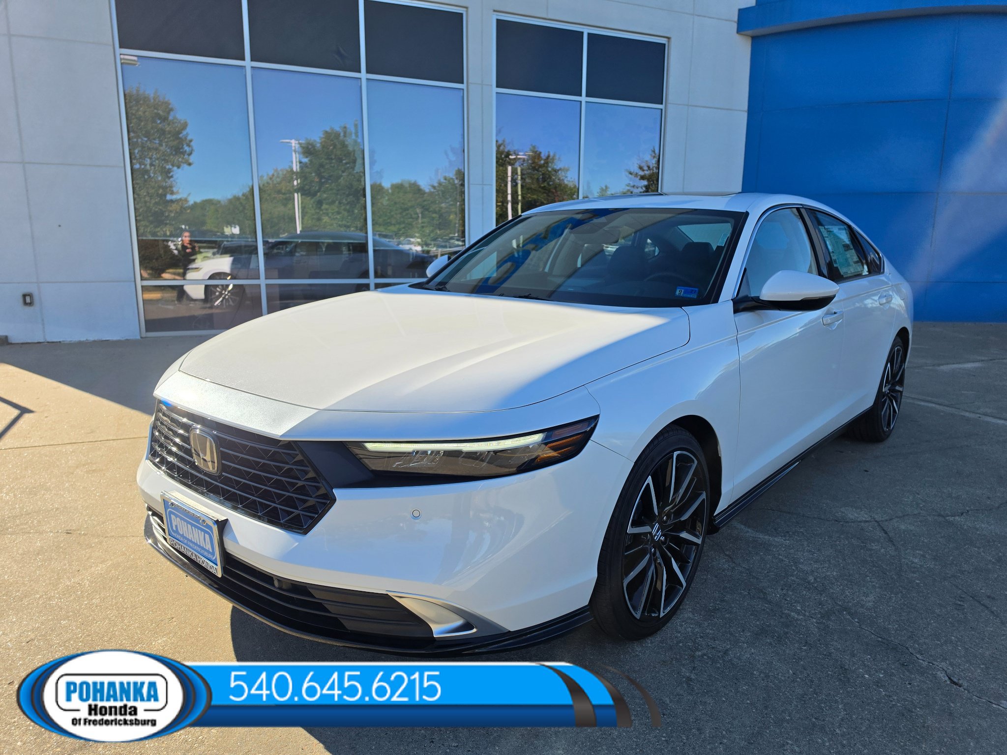 New 2026 Honda Accord Hybrid Touring image 2