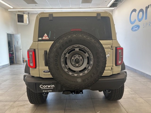 New 2025 Ford Bronco Badlands image 12