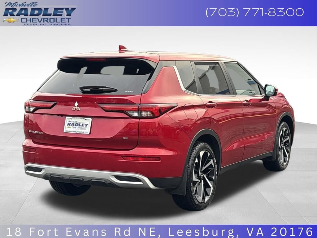 Used 2023 Mitsubishi Outlander SE image 6