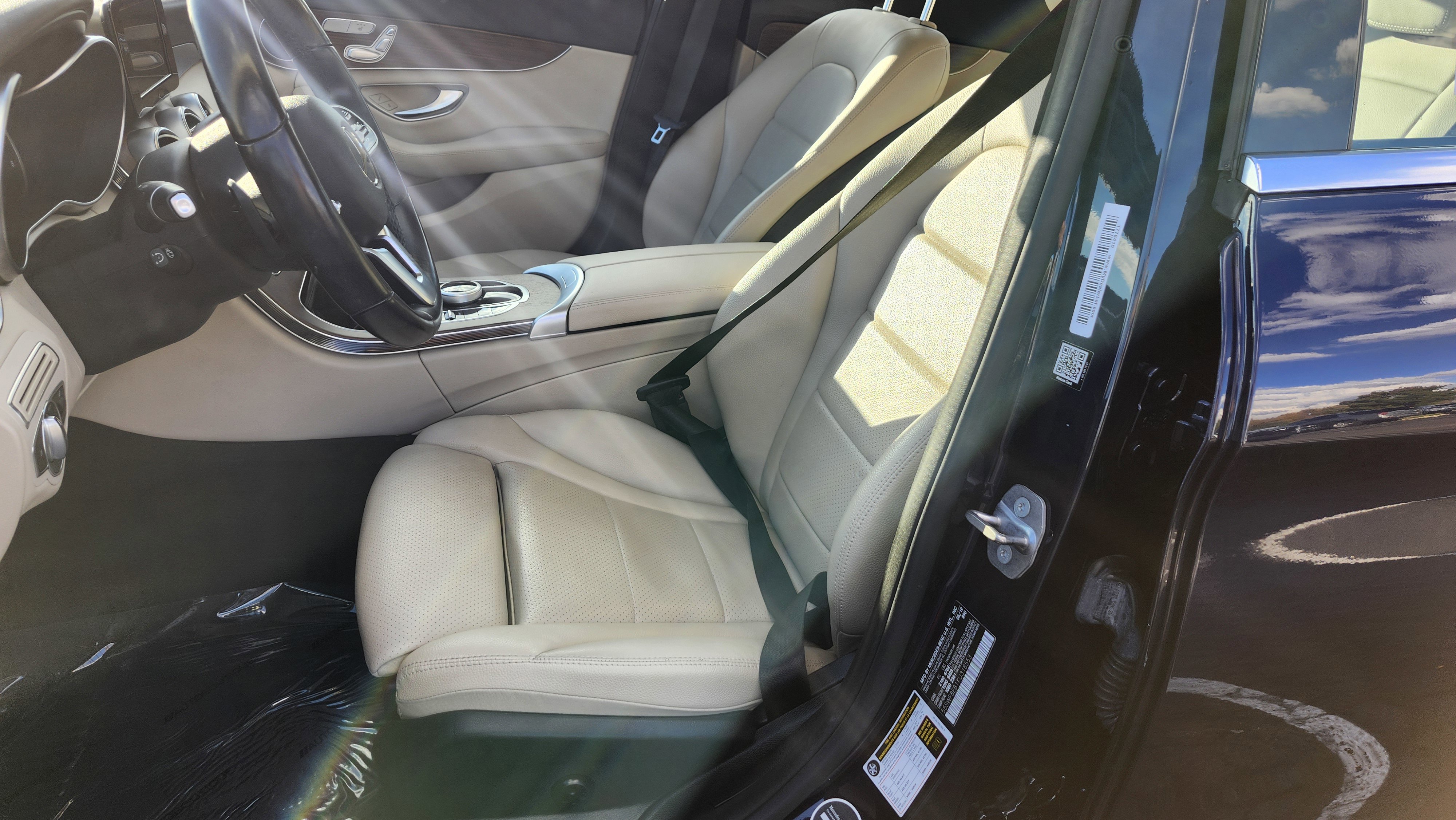 Used 2019 Mercedes-Benz C 300 4MATIC Sedan image 18