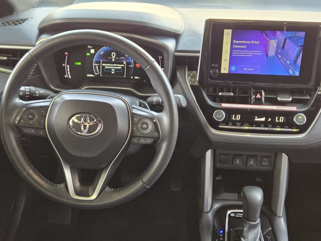 Used 2025 Toyota Corolla Cross AWD Hybrid w/ Convenience Package image 27