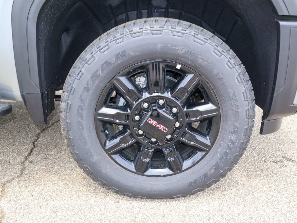 New 2026 GMC Sierra 2500 AT4 w/ AT4 Premium Plus Package AWD/4WD image 37