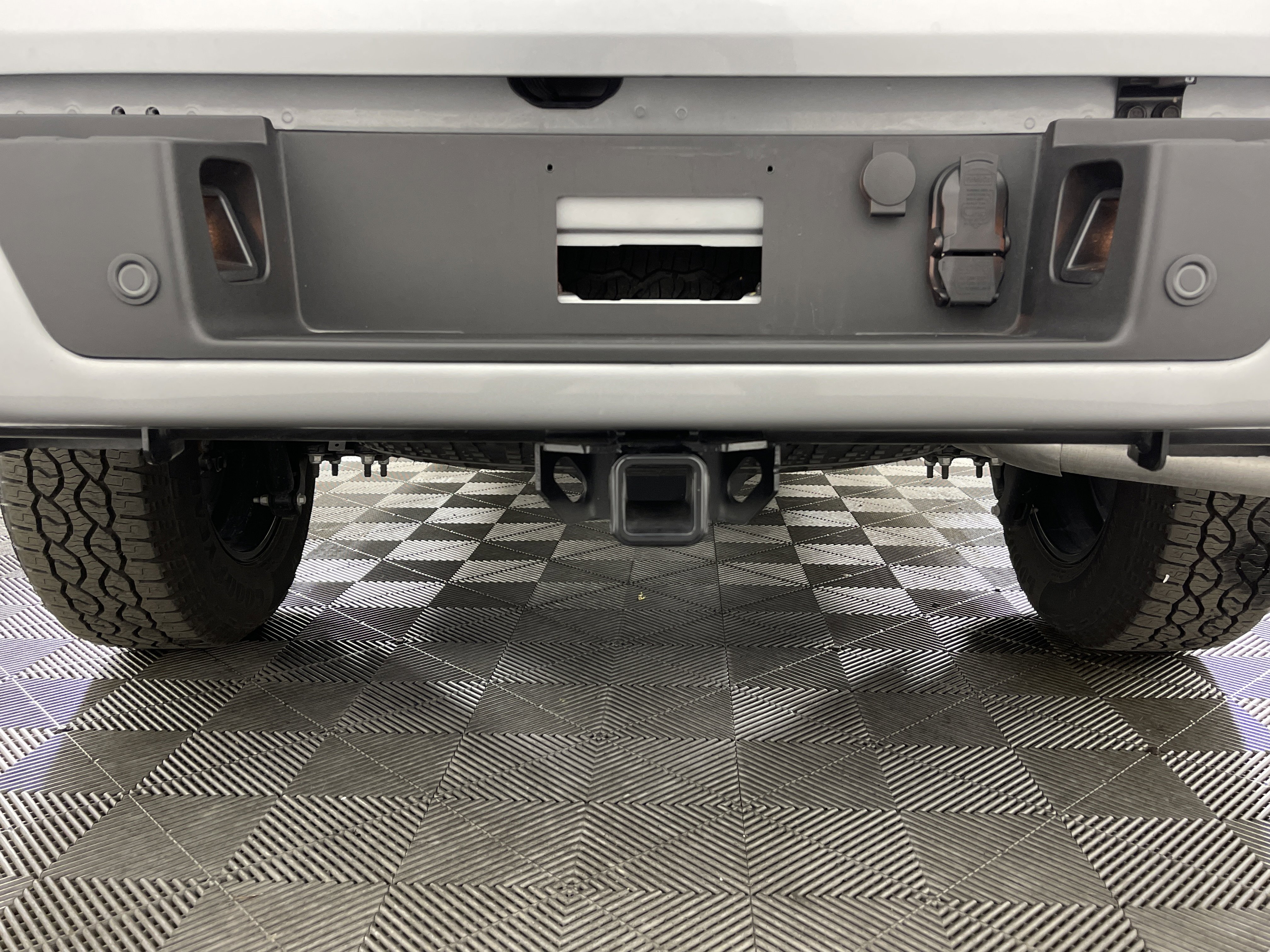 Used 2025 Ford F150 XLT w/ Equipment Group 302A MID image 7