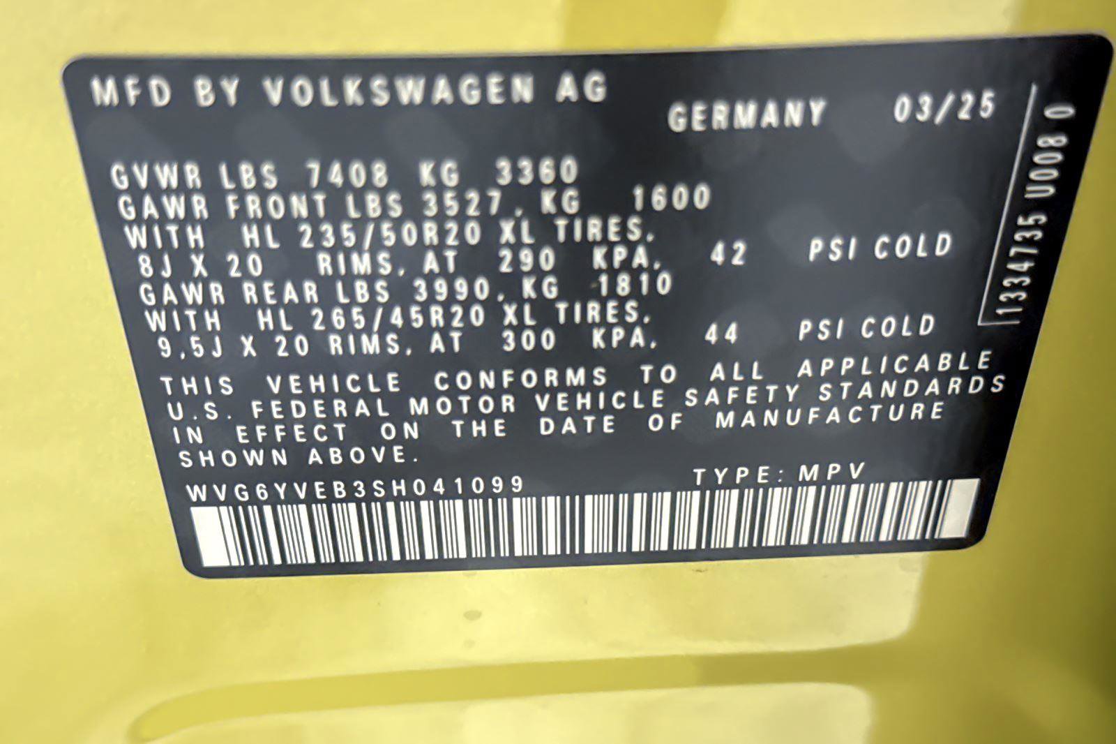 New 2025 Volkswagen ID. Buzz 1st Edition image 28