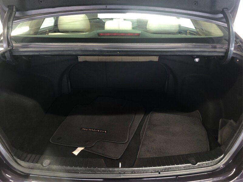 Used 2011 Hyundai Sonata GLS w/ Popular Equipment Pkg 2 FWD image 12