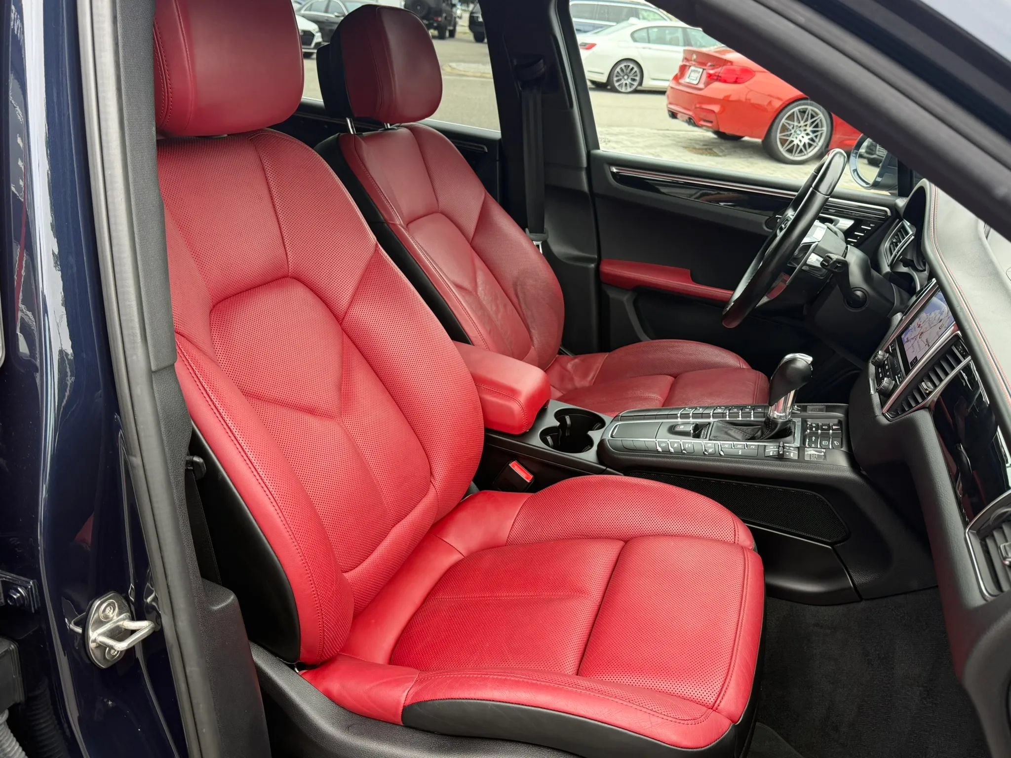 Used 2018 Porsche Macan S AWD/4WD image 28