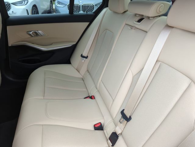 Certified 2022 BMW 330i xDrive Sedan w/ Convenience Package image 16
