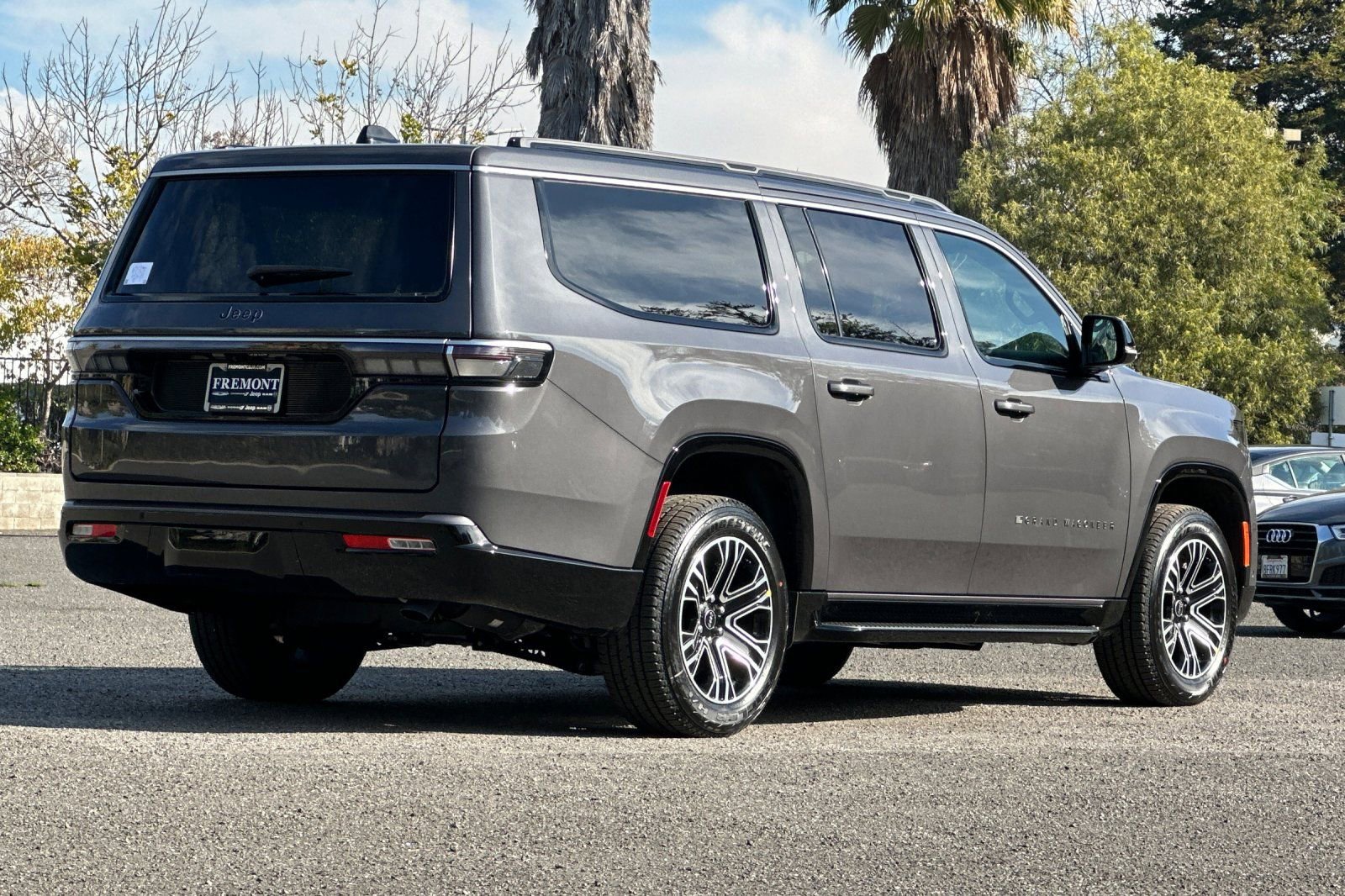 New 2026 Jeep Grand Wagoneer L 4WD image 3