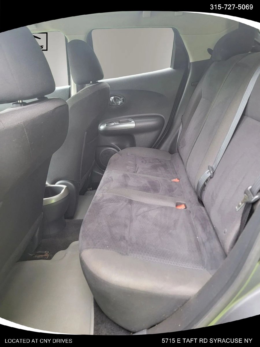 Used 2011 Nissan Juke SV FWD image 11