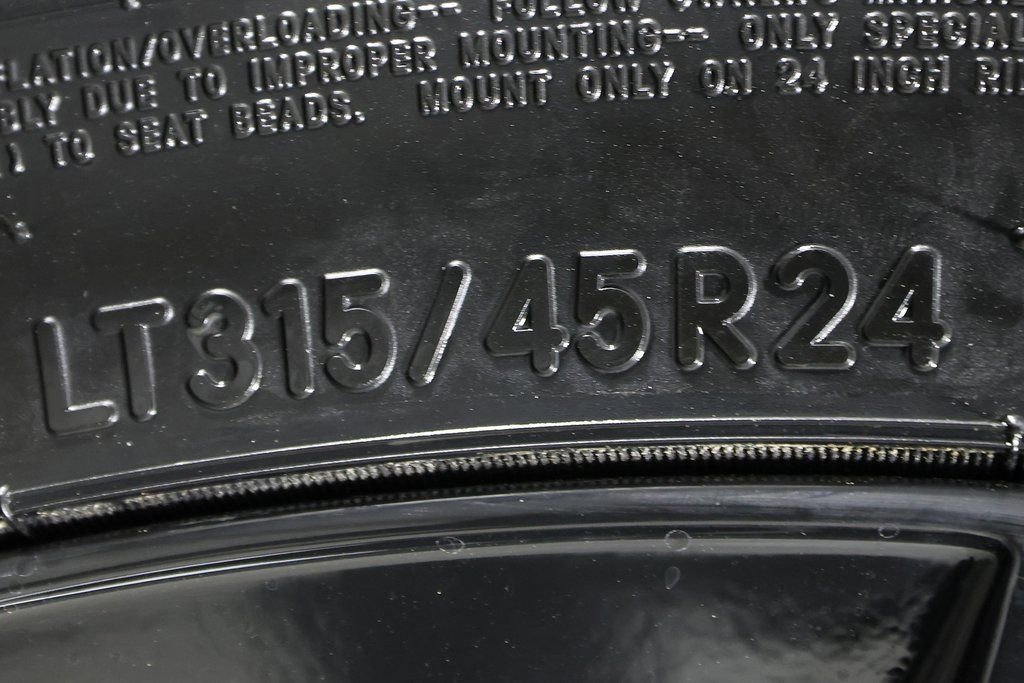 Used 2026 GMC Yukon AT4 Ultimate image 60