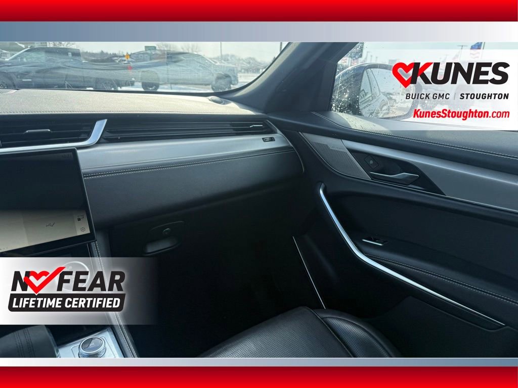 Used 2024 Jaguar F-PACE R-Dynamic S image 31