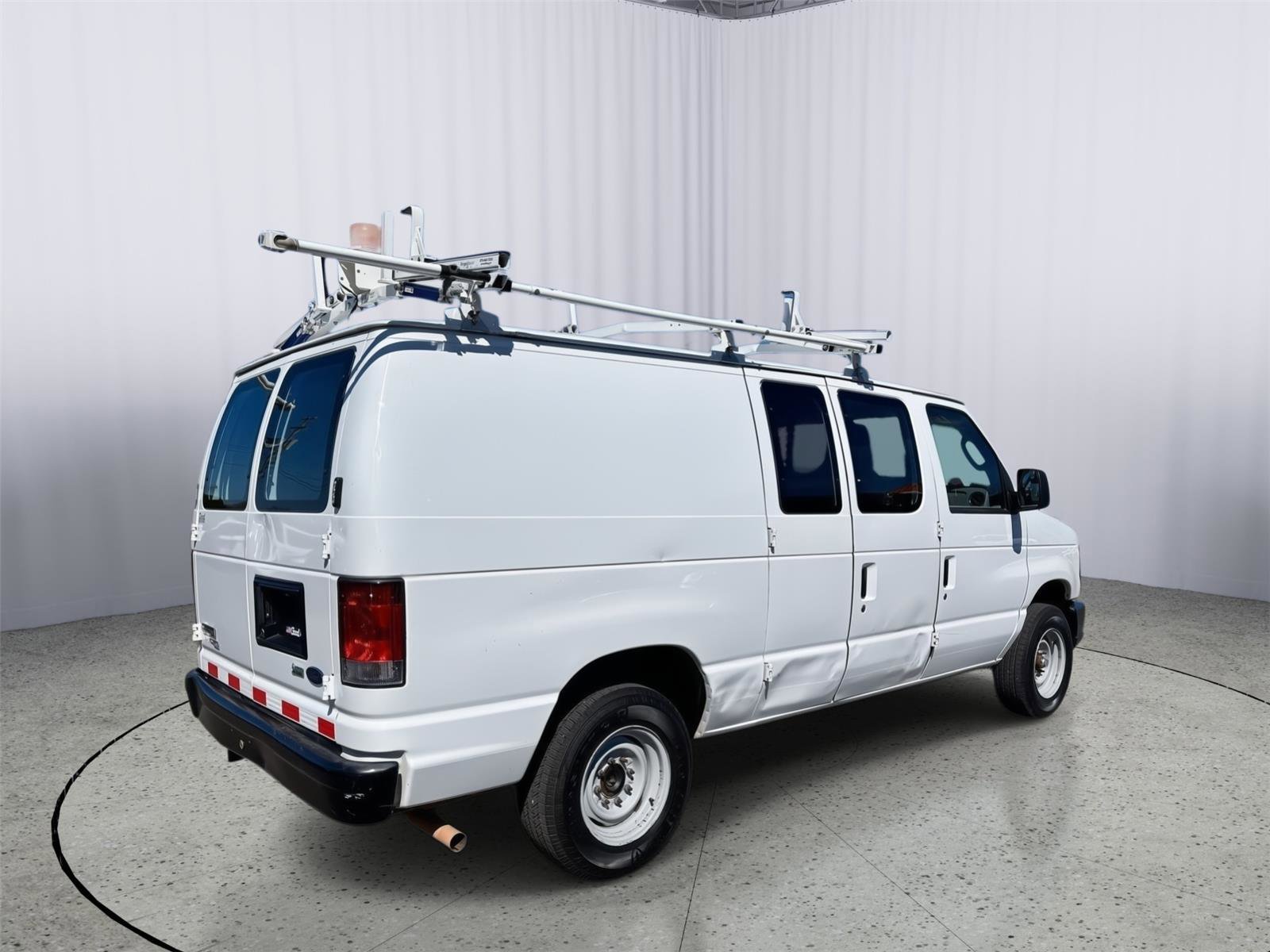 Used 2014 Ford E-150 and Econoline 150 w/ Power Group RWD image 6