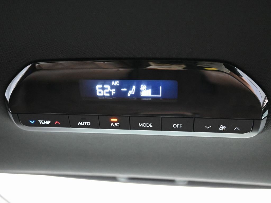 Used 2024 Kia EV9 Land image 33