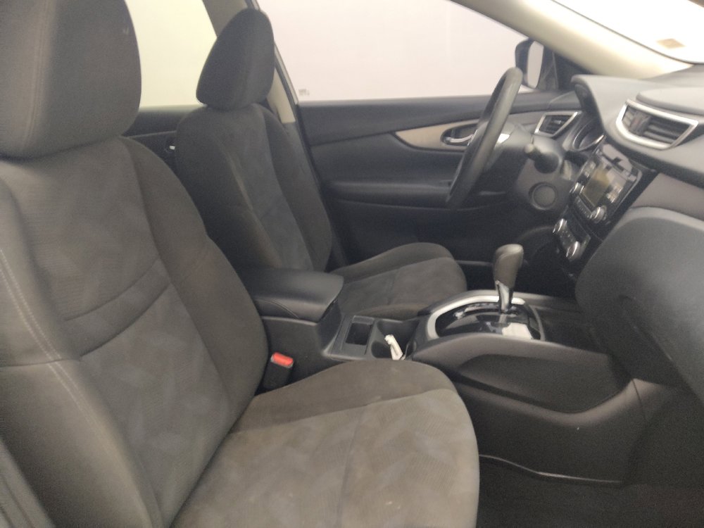 Used 2016 Nissan Rogue SV FWD image 21