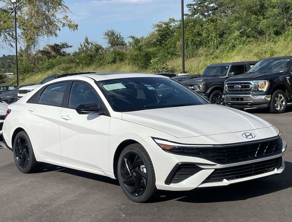 New 2026 Hyundai Elantra SEL Sport