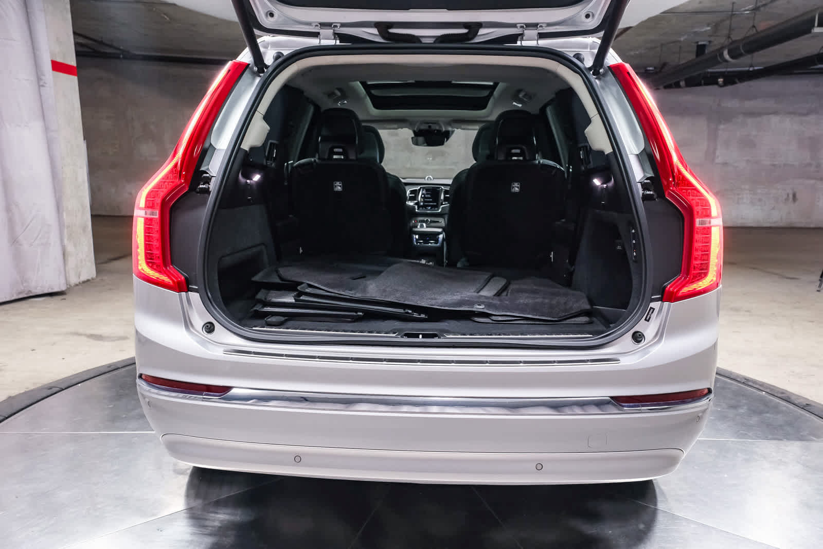 Used 2022 Volvo XC90 T8 Inscription w/ Advanced Package AWD/4WD image 31
