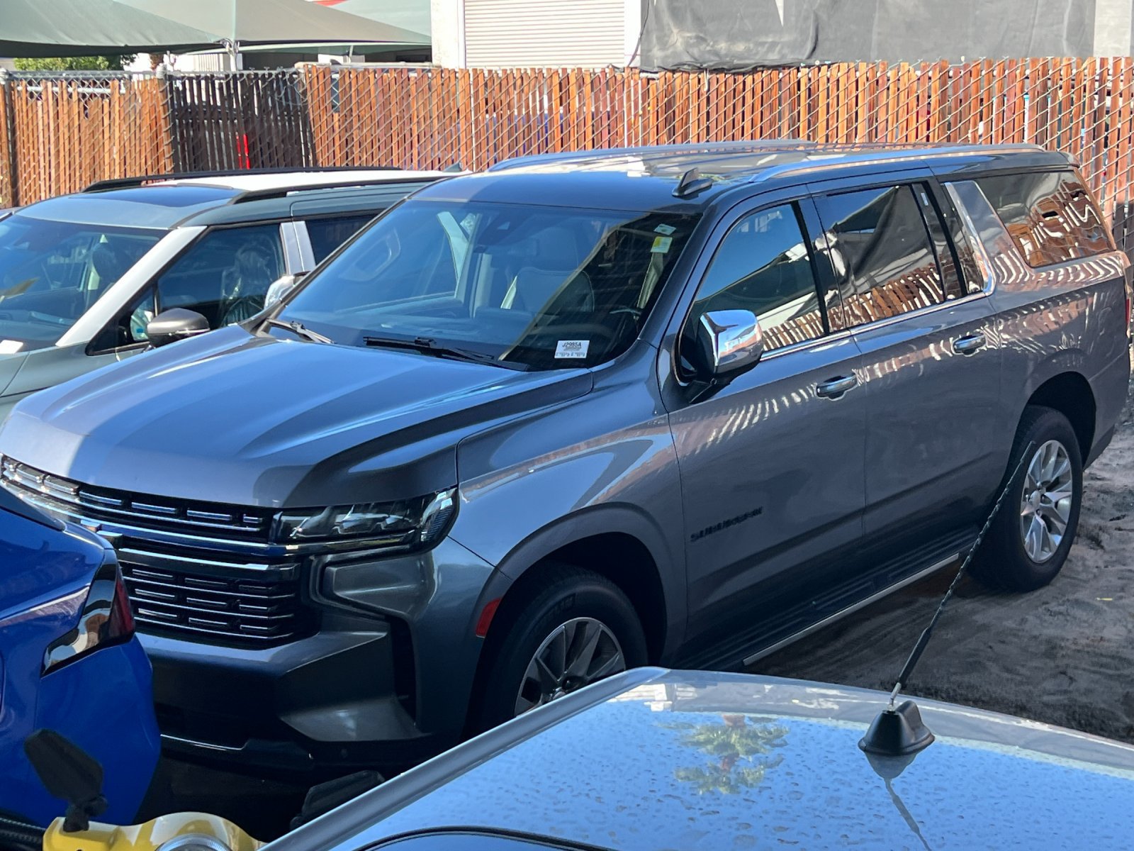 Used 2022 Chevrolet Suburban Premier AWD/4WD image 2