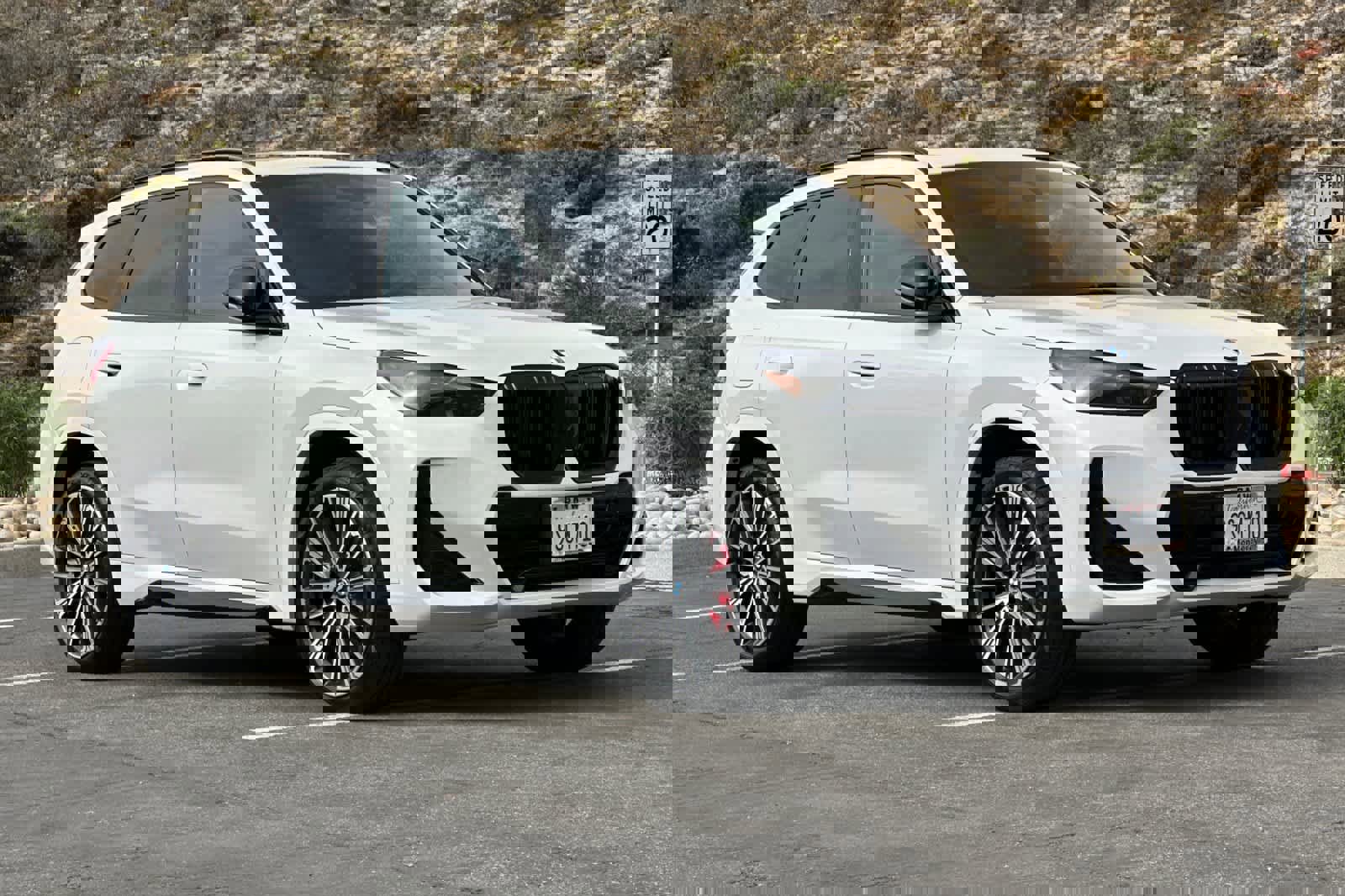 Used 2025 BMW X1 xDrive28i w/ M Sport Package image 5