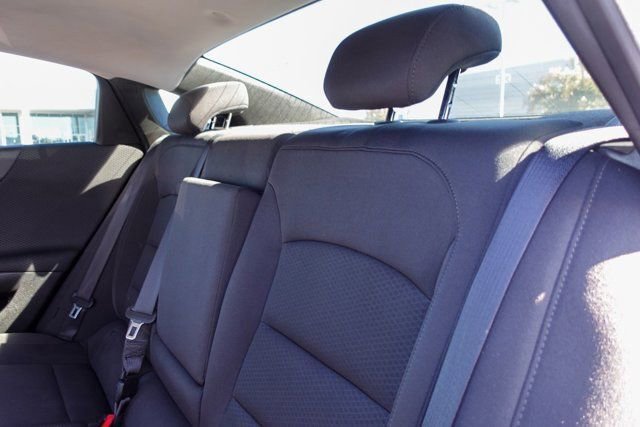 Used 2019 Chevrolet Malibu LT image 11