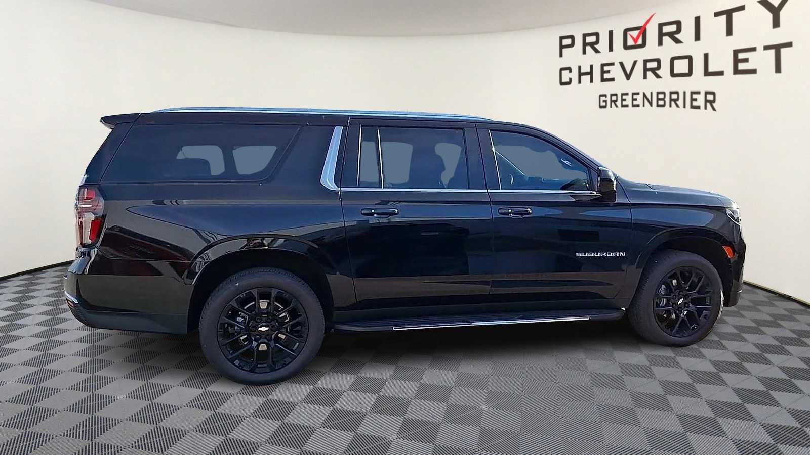 Certified 2024 Chevrolet Suburban LS image 9