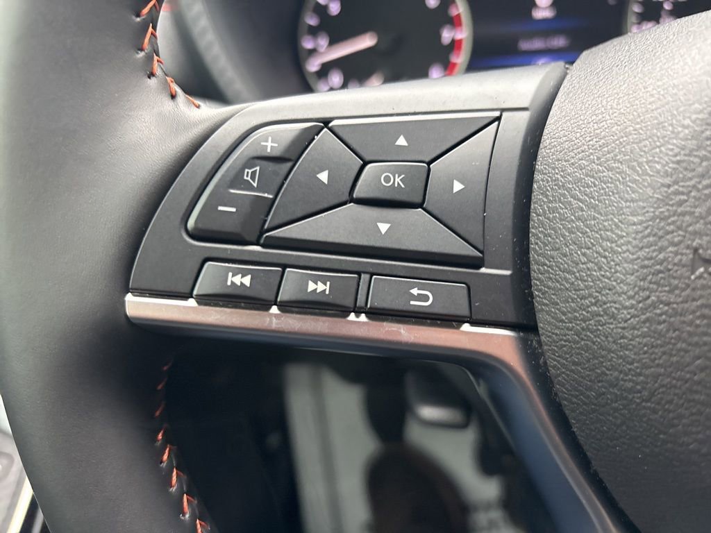 Used 2025 Nissan Sentra SR image 38