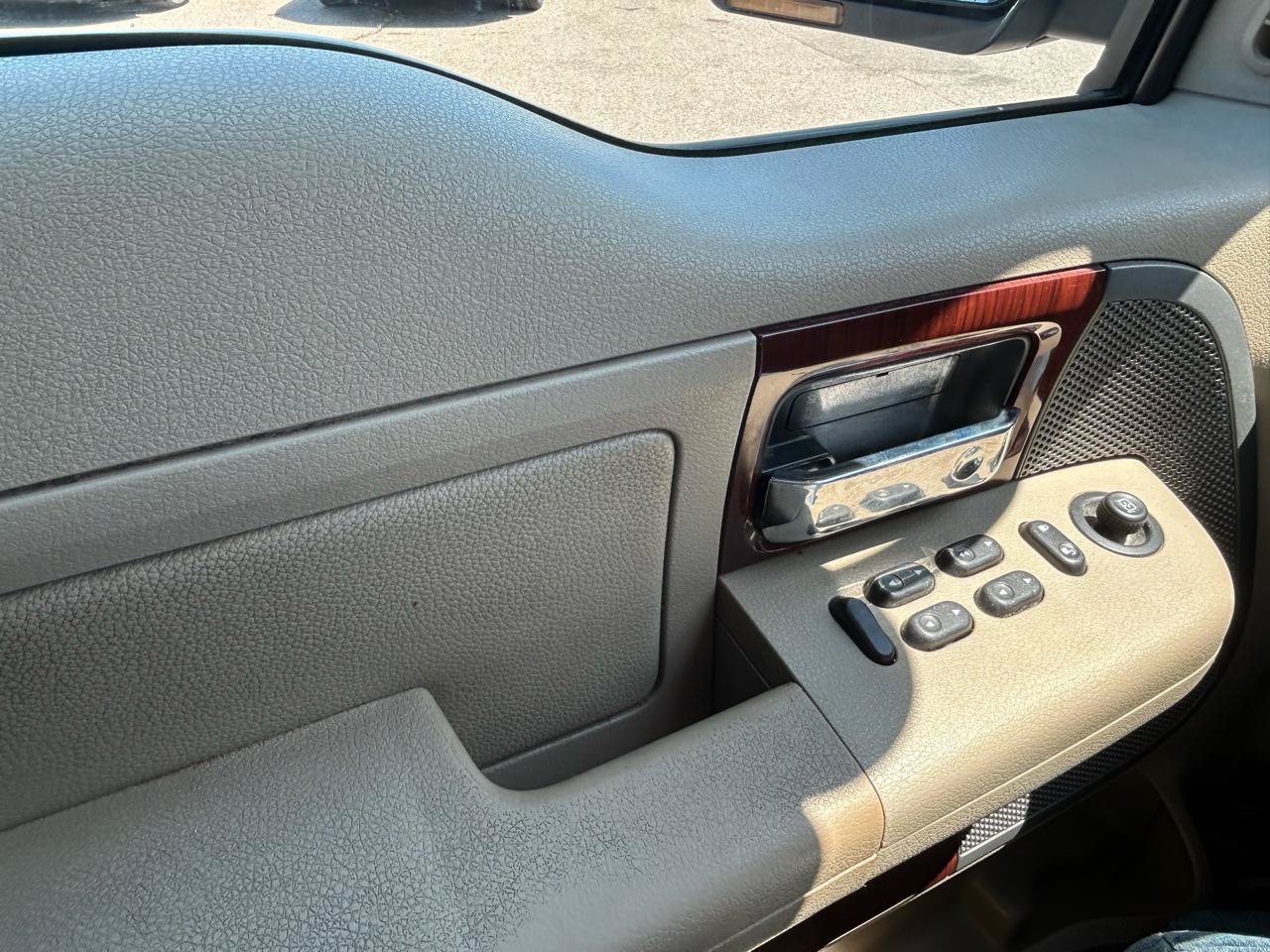 Used 2008 Ford F150 Lariat AWD/4WD image 26